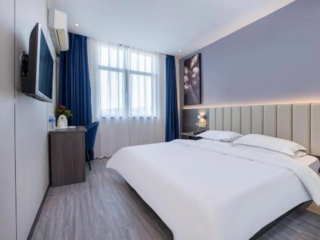 7 Days Inn Luoyang Railway Station Wangcheng Avenue Hotel